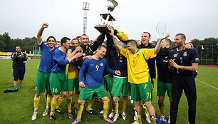 Futbolinininkų triumfo akimirka.