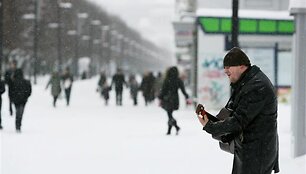 2010&ndash;iesiems visi&scaron;kai priartėjus prie pabaigos, kartu su keliais žinomais kauniečiais nutarėme trumpai apžvelgti prabėgusius metus ir pabandyti nuspėti, kas mūsų laukia 2011&ndash;aisiais.  &bdquo;Metai Kaunui buvo sunkūs, kaip ir visai valstybei. Tačiau Kaunas žemyn nebesmuko. Mieste matyti nemažai atsigavimo 