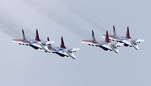 Rusijos aviacijos parodos akimirkos