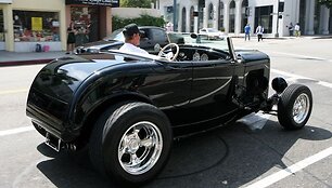 Aktorių Sylvesterio Stallone ir  Arnoldo Schwarzeneggerio susitikimas