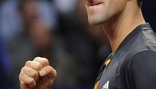 Novakas Djokovičius įveikė pajėgiausią planetos tenisininką Rogerį Federerį