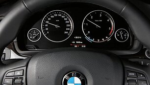 Naujasis BMW 5
