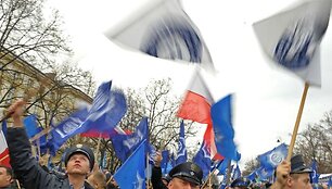Policijos streikas Var&scaron;uvoje
