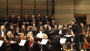 &bdquo;The Queen Symphony&ldquo;