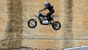 Setho &scaron;uoliai su motociklu
