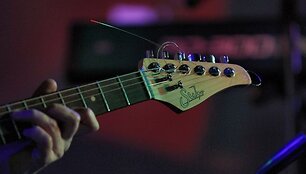 Andrius Kaniava su gitaristu Aleksandru Ten ir Sigitu Mickiu