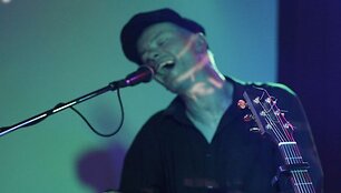 Andrius Kaniava su gitaristu Aleksandru Ten ir Sigitu Mickiu
