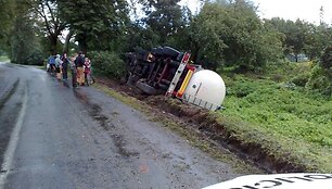 Lenkų pienovežio avarija Pagėgiuose 
