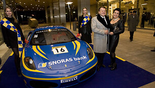 Foto naujienai: Banko &bdquo;Snoras&ldquo; Kalėdos su &bdquo;Ferrari&ldquo;