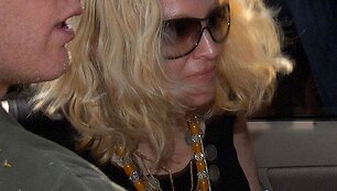 Foto naujienai: Madonna savo namą Londone pavertė sporto sale