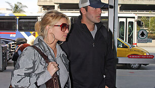 Foto naujienai: Jessica Simpson užmiega tik ant grindų 