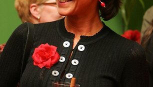 Foto naujienai: Laima Paksienė gimtadieniui pasidovanojo triu&scaron;iuką