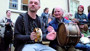 Muzikos niekada nebus per daug