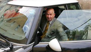 Foto naujienai: Henrikas Vaitiekūnas: &scaron;alin cigaretes?! 