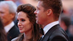 Foto naujienai: Grėsmė Angelinos Jolie ir Brado Pitto santykiams