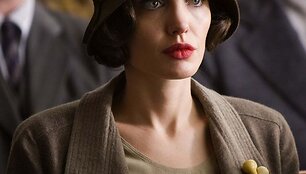 Foto naujienai: Angelina Jolie: veiksmo filmai dėl vaikų