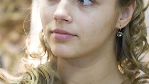 &bdquo;69 danguje&ldquo;. Žvaigždės &ndash; kantriausi makiažo modeliai