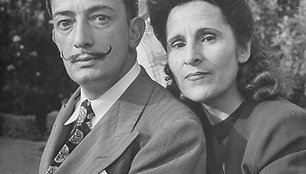 Foto naujienai: Salvadoras Dali (1904–1989) ir Gala (1894–1982): mudu niekada nesiskirsime