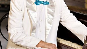 Foto naujienai: Aistringas &scaron;okių mėgėjas maestro Stasys Povilaitis vertins &bdquo;&Scaron;ok su manimi&ldquo; poras