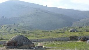 Albanijoje yra apie 750 tūkstančių tokių bunkerių.