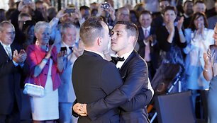 Vincentas Autinas ir  Bruno Boileau trečiadienį tapo pirmąją Prancūzijoje susituokusia gėjų pora.