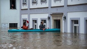 Rytų Vokietijoje potvynis vis dar neslūgsta.