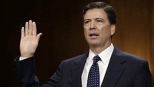 Jamesas Comey