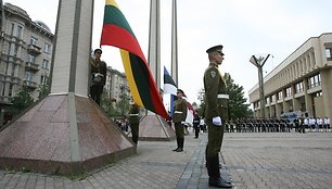 Baltijos Asamblėjos deglo sutikimo akimirkos