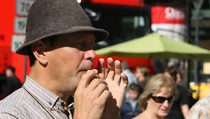 Savaitgalį Vilniuje, Gedimino prospekte, vyko pirmoji Tautų mugė. Joje buvo pristatomas Lietuvoje gyvenančių tautų kultūrinis paveldas.