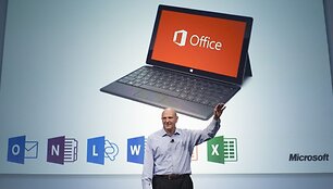 &bdquo;Microsoft&ldquo; generalinis direktorius Steve&lsquo;as Ballmeris pristato biuro programų paketą &bdquo;Office 2013&ldquo;
