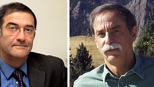 Nobelio fizikos premijos laureatai Serge Haroche (k.) ir Davidas Winelandas (JAV). 