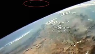 Įtartini objektai, užfiksuoti i&scaron; Tarptautinės kosminės stoties