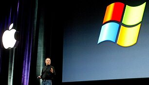 Steve'as Jobsas kalba apie &bdquo;Apple&ldquo; ir &bdquo;Microsoft&ldquo; partnerystę (2002 m. rugsėjo 10 d.)