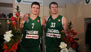 Darju&scaron;as (kairėje) ir K&scaron;i&scaron;tofas Lavrinovičiai 