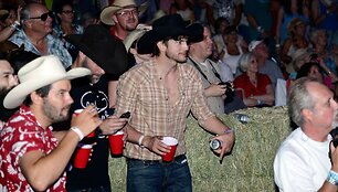 Ashtonas Kutcheris festivalyje &bdquo;Stagecoach&ldquo;