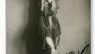 Olga Dubeneckienė-Kalpokienė, 1930 m.