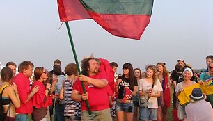 Lietuviai festivalyje &bdquo;Heineken Open&lsquo;er&ldquo; giedojo Lietuvos himną