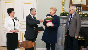 Julija Birutė Barutienė, Petras Ruzgus, Dalia Grybauskaitė, Kajatonas &Scaron;liogeris