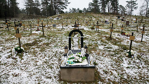 Karveli&scaron;kių kapinės
