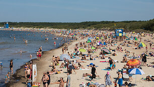 Poilsiautojai Palangoje