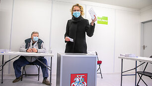 Au&scaron;rinė Armonaitė