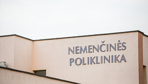 Prie Nemenčinės poliklinikos