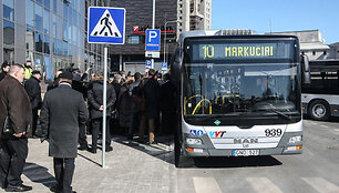 Naujieji autobusai jau važinėja sostinės gatvėmis