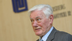 Valdas Adamkus