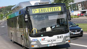 Autobusų ir troleibusų keleiviams tenka prisitaikyti prie naujų važinėjimo po Vilnių ypatumų