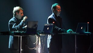 Elektroninės muzikos orkestro  &bdquo;Silence Family&ldquo; koncerto akimirkos