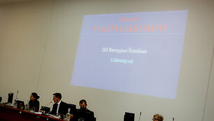 Į Vilniaus tarybos posėdį atėjo ir i&scaron;rinktas meras Remigijus &Scaron;ima&scaron;ius