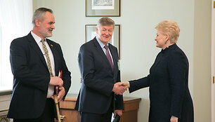 Eduardas &Scaron;ablinskas, Artūras Paulauskas, Dalia Grybauskaitė