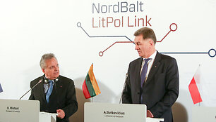 Valdovų rūmuose i&scaron;kilmingai atidarytas elektros tiltas į Vakarus