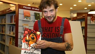 R.Valeikis mokė vaikus pie&scaron;ti